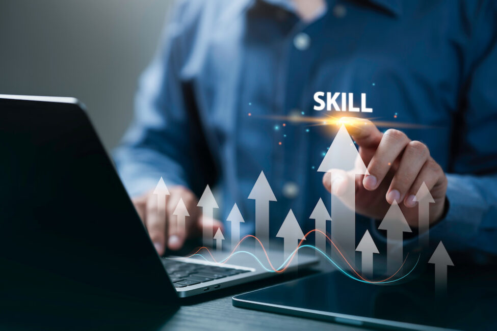 ในยุคที่เทคโนโลยีพัฒนาอย่างรวดเร็ว นอกจาก Human Skill ต้องมี Digital Literacy และ AI Literacy ด้วย